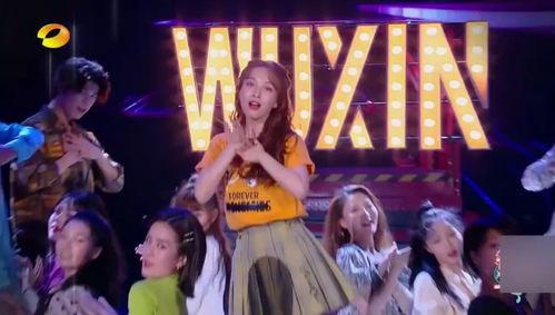 成人男女开场舞视频,优雅互动，舞动魅力瞬间  第3张