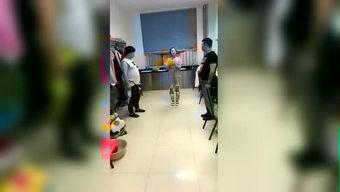 老师教成人跳舞视频播放  第2张