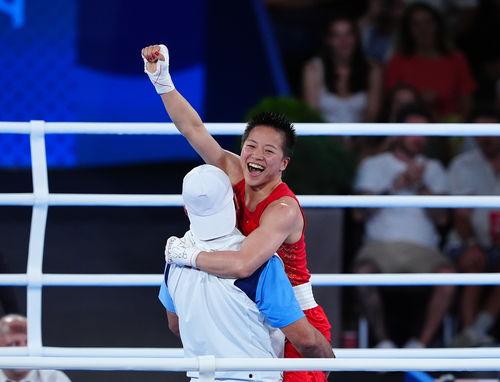 女子拳击成人比赛视频  第1张